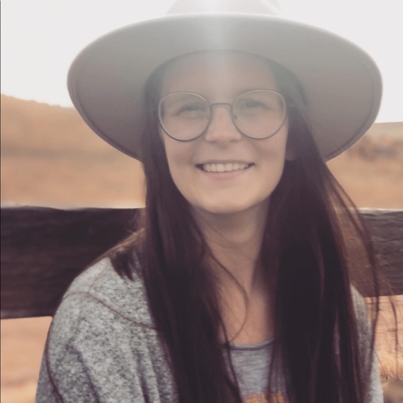 Meet your Posher, Maggie - Picture 11 of 13